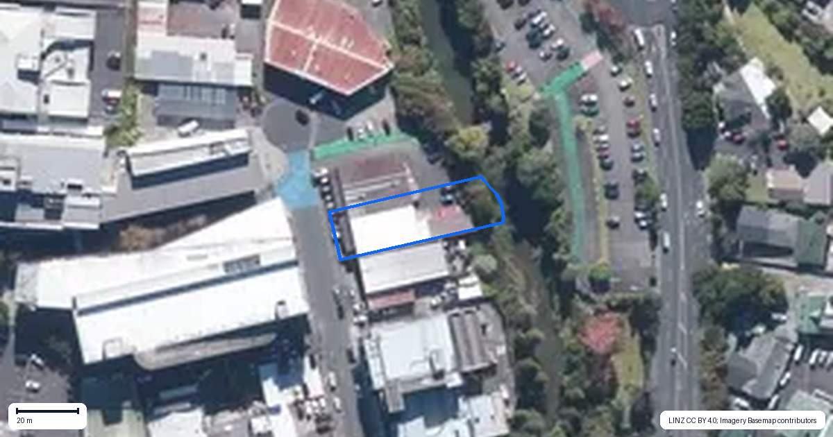 Property context map for 3 Trading Place, Henderson, Auckland