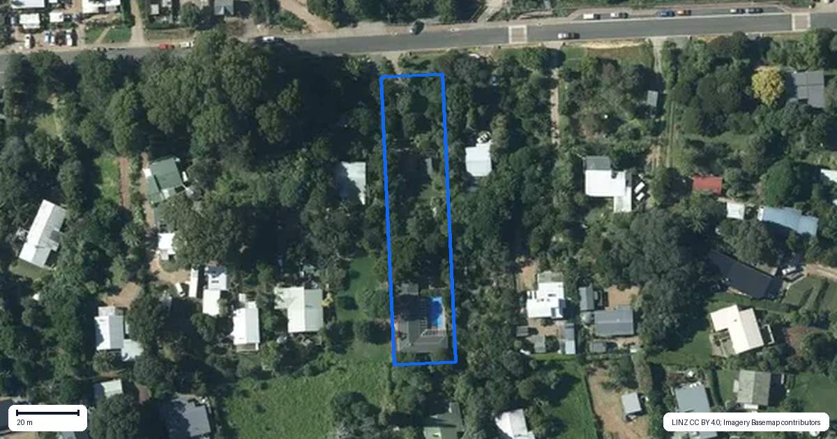 Property context map for 21 Putiki Road, Ostend, Waiheke Island