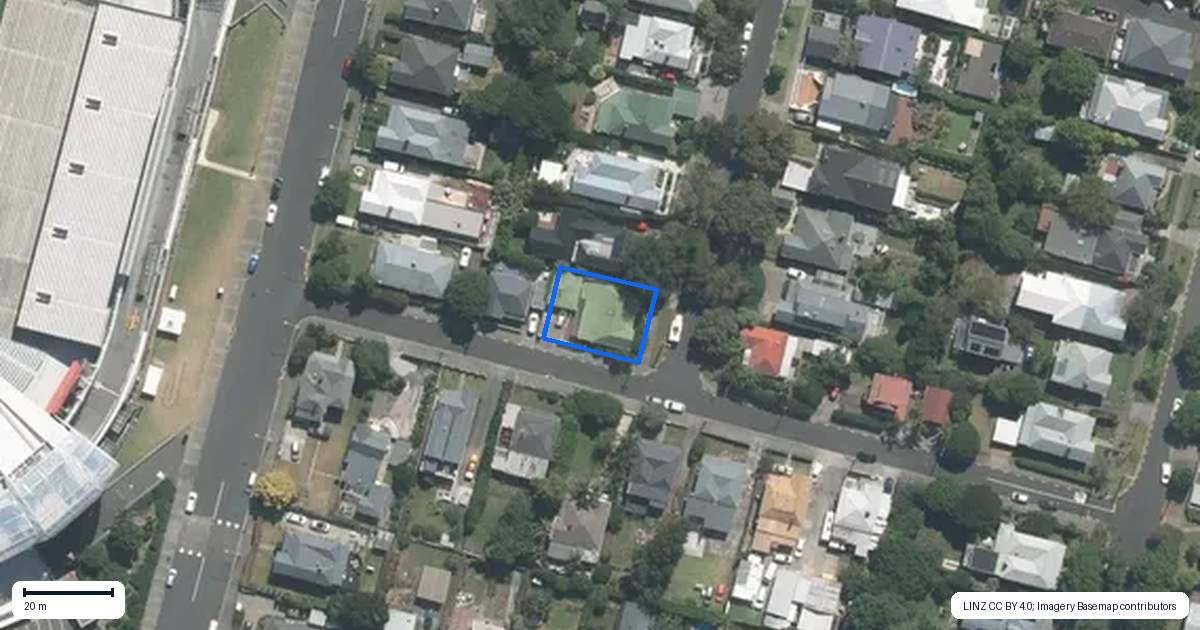 Property context map for 33 Kowhai Street, Mount Eden, Auckland