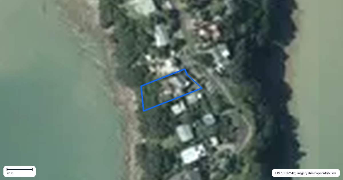 Property context map for 44 Shelly Beach Road, Surfdale, Waiheke Island