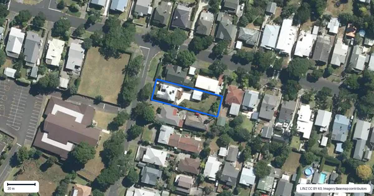 Property context map for 4 Kiwitea Street, Sandringham, Auckland