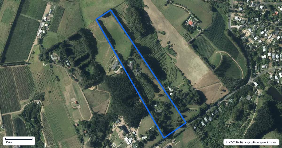 Property context map for 60 Onetangi Road, Waiheke Island