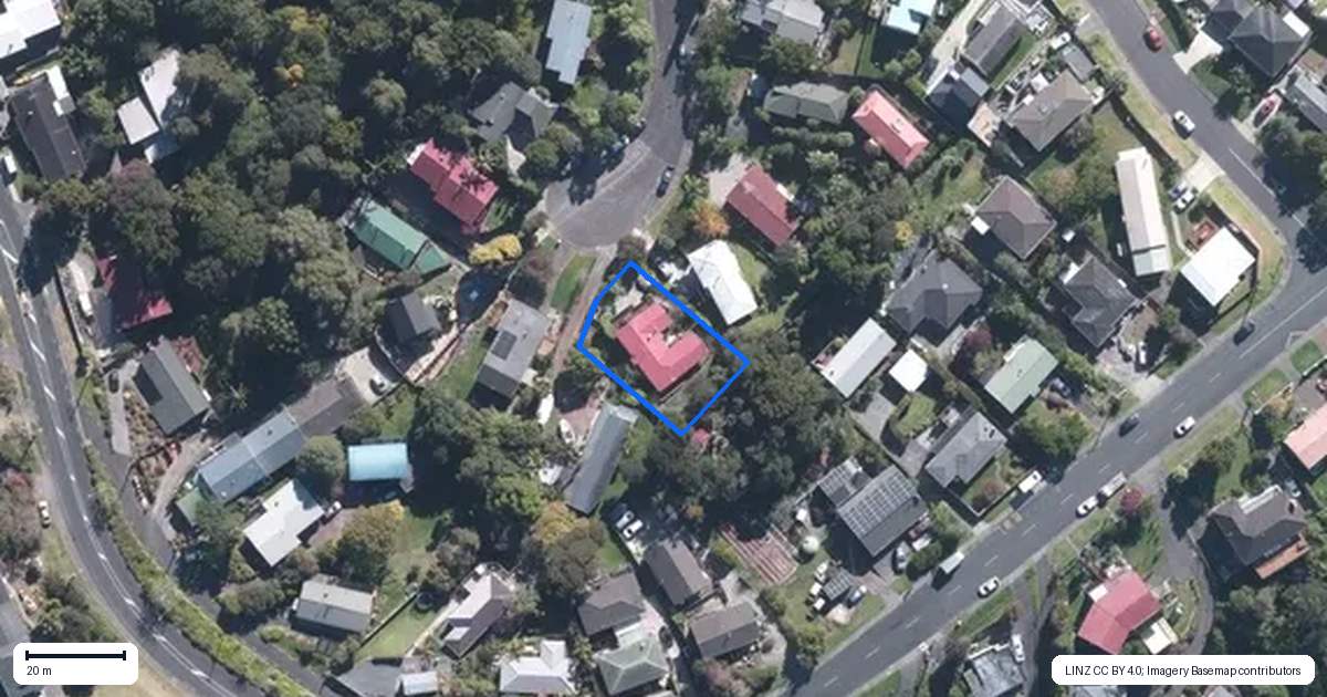Property context map for 12 Emery Grove, Bayview, Auckland