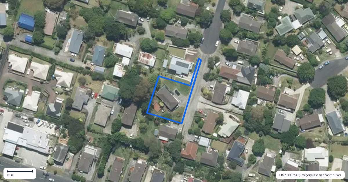 Property context map for 21 Theban Place, Totara Vale, Auckland
