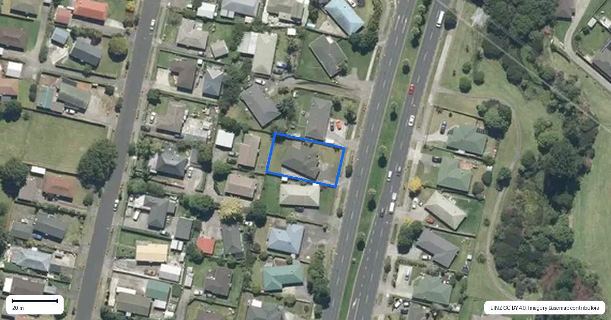 Property context map for 220 Te Irirangi Drive, Flat Bush, Auckland