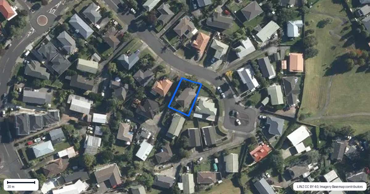 Property context map for 25 Loughanure Place, Massey, Auckland