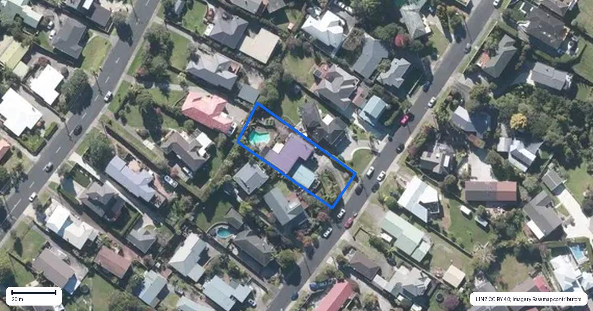 Property context map for 25 Alexander Street, Cockle Bay, Auckland