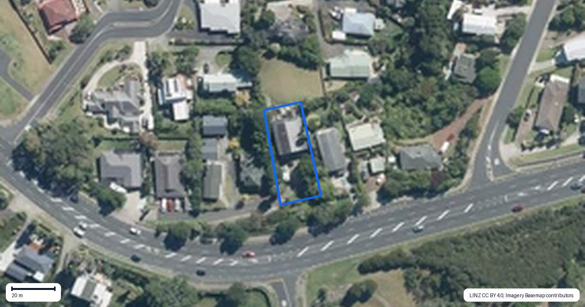 Property context map for 218 Whangaparaoa Road, Red Beach, Whangaparaoa