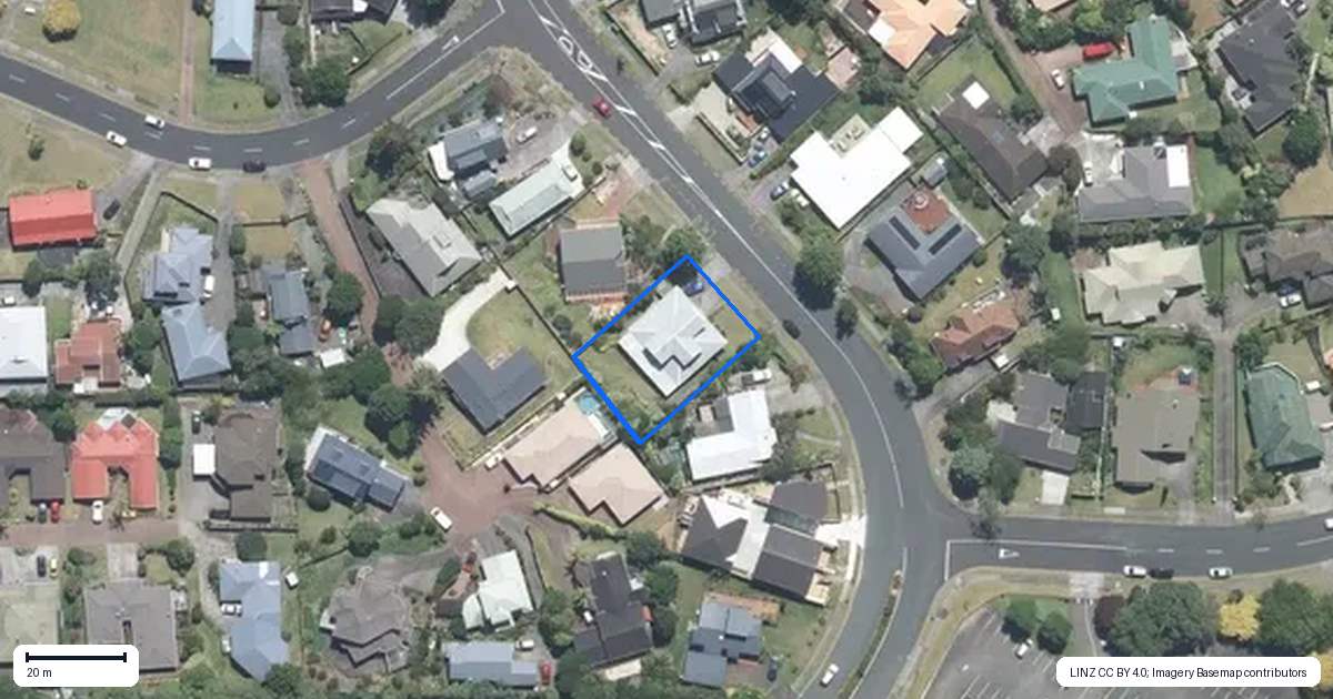 Property context map for 8 Unsworth Drive, Unsworth Heights, Auckland