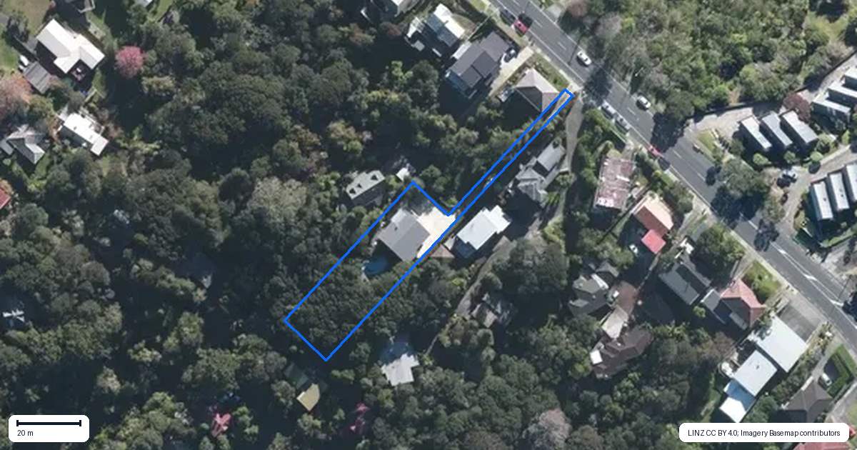 Property context map for 26A Waipa Street, Birkenhead, Auckland
