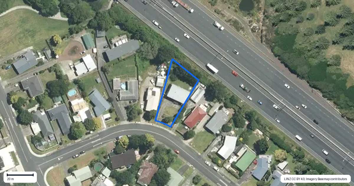 Property context map for 14 Lawrence Crescent, Hillpark, Auckland