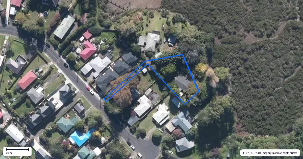 Property context map for 34 Lowtherhurst Road, Massey, Auckland