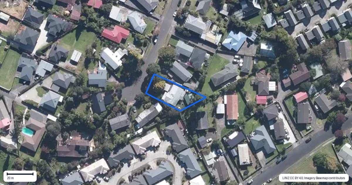 Property context map for 24 Waterton Place, Avondale, Auckland