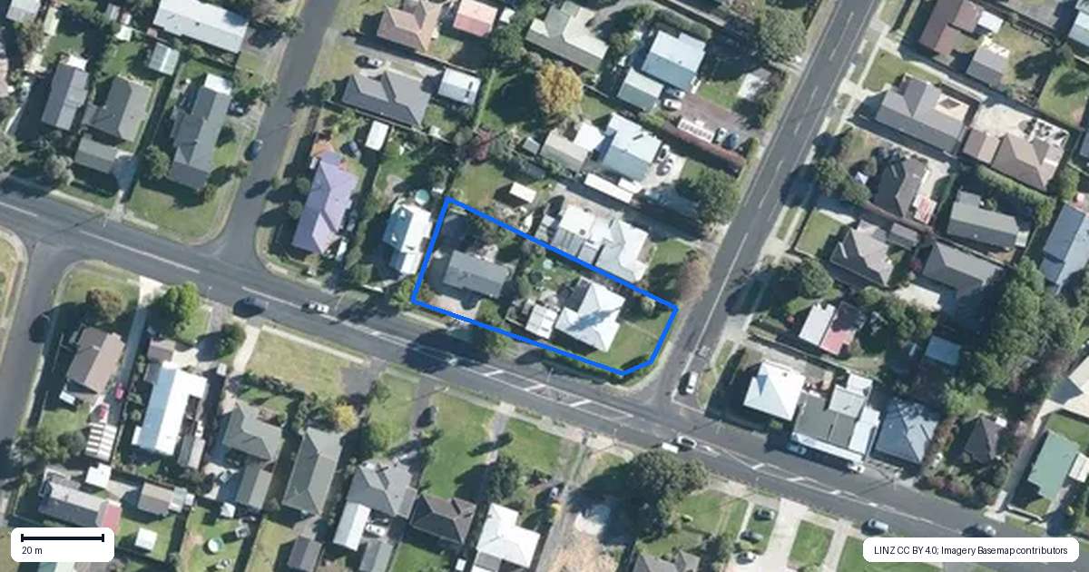 Property context map for 2 Sandspit Road, Waiuku