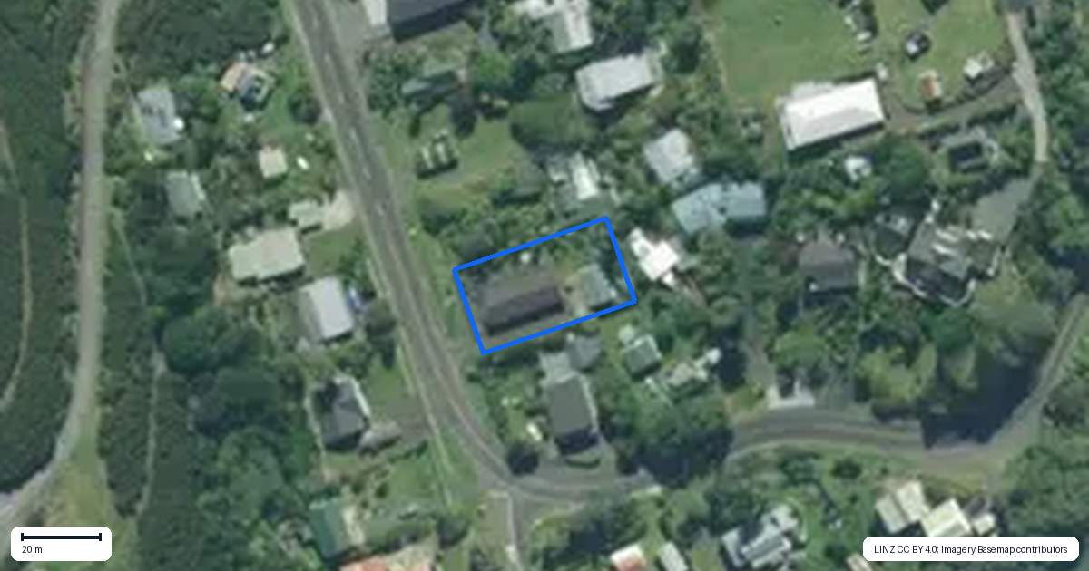 Property context map for 40 Matauwhi Road, Russell