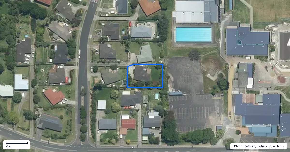 Property context map for 65 Cabeleigh Drive, Helensville
