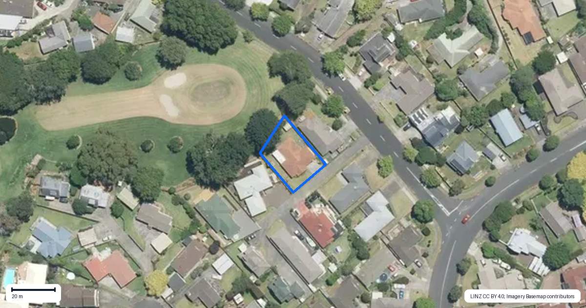 Property context map for 23 Muirfield Street, Wattle Downs, Auckland