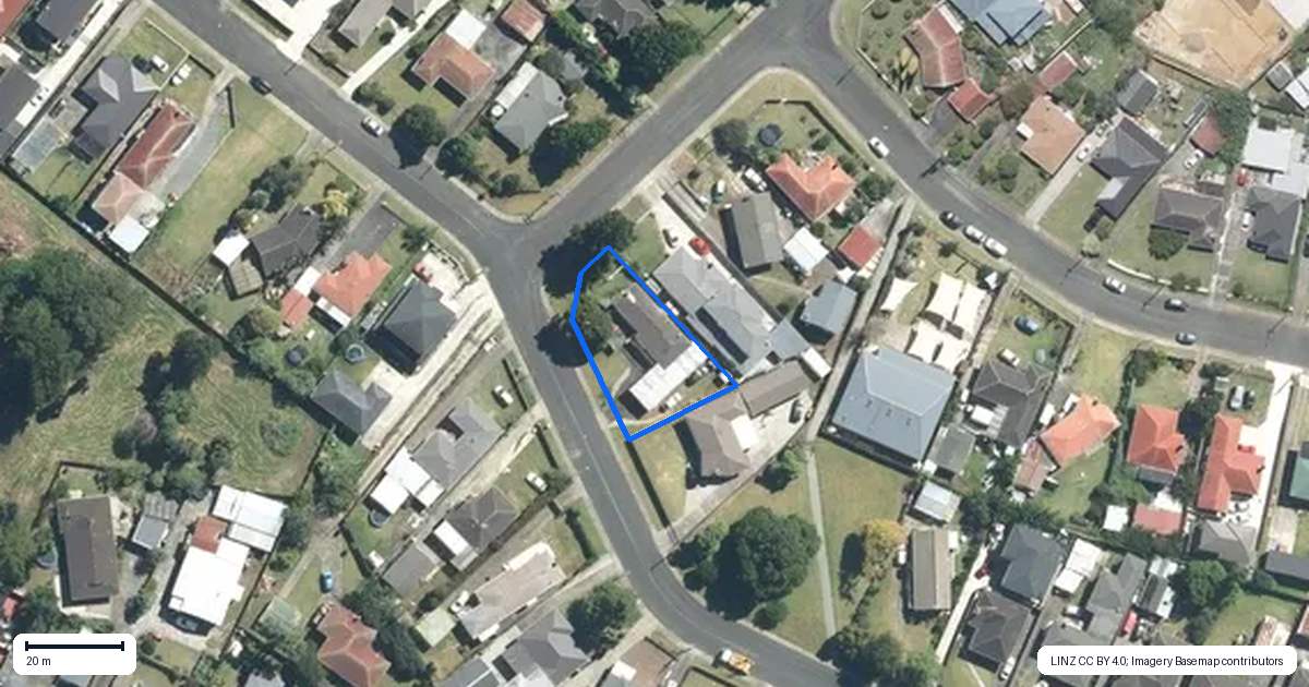 Property context map for 43 Hallberry Road, Mangere East, Auckland