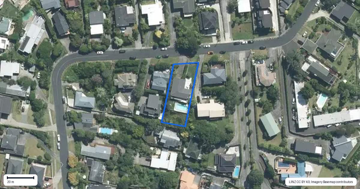 Property context map for 38 Parr Terrace, Castor Bay, Auckland