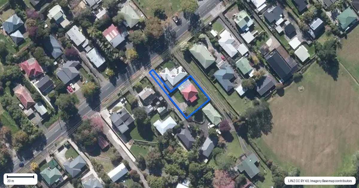 Property context map for 186A Henderson Valley Road, Henderson, Auckland