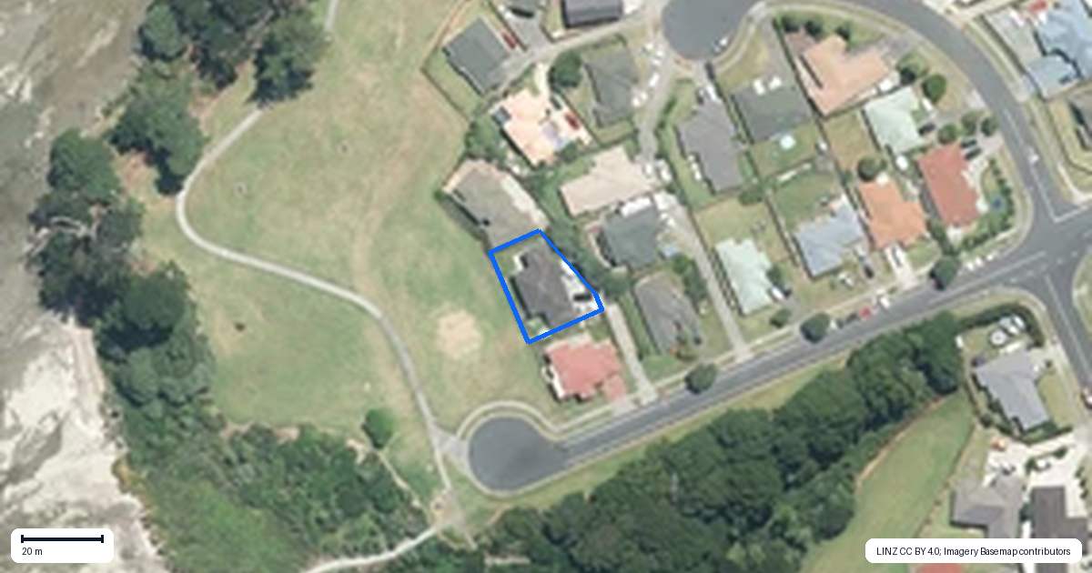 Property context map for 129 Palmers Road, Clendon Park, Auckland