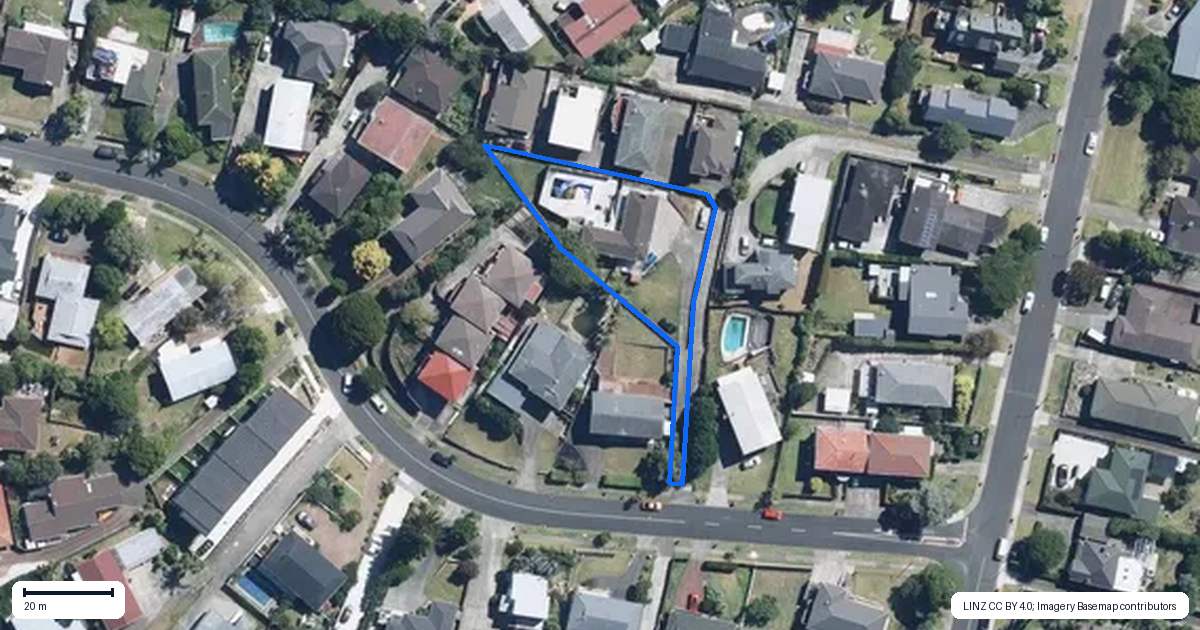 Property context map for 50 Marriott Road, Pakuranga, Auckland