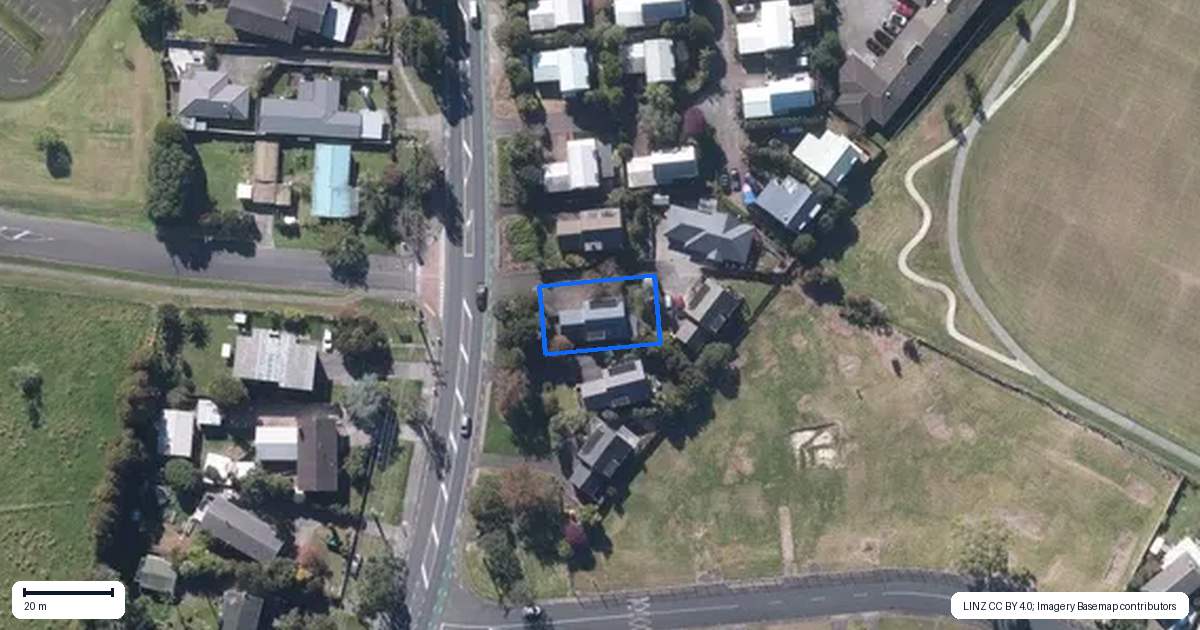 Property context map for 473 Don Buck Road, Massey, Auckland