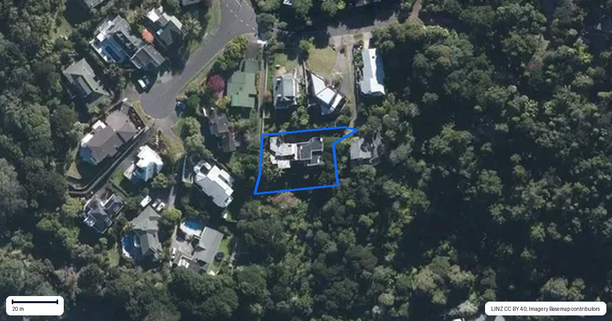 Property context map for 2/99 Hadfield Street, Beach Haven, Auckland