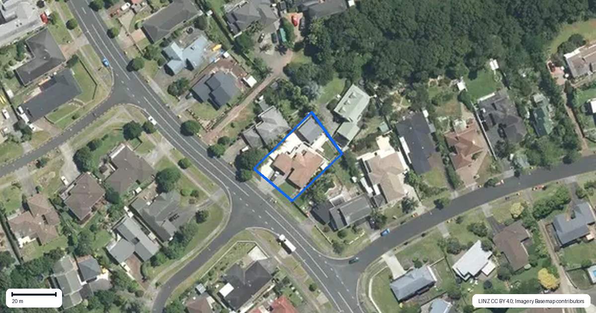 Property context map for 15 Charles Prevost Drive, The Gardens, Auckland