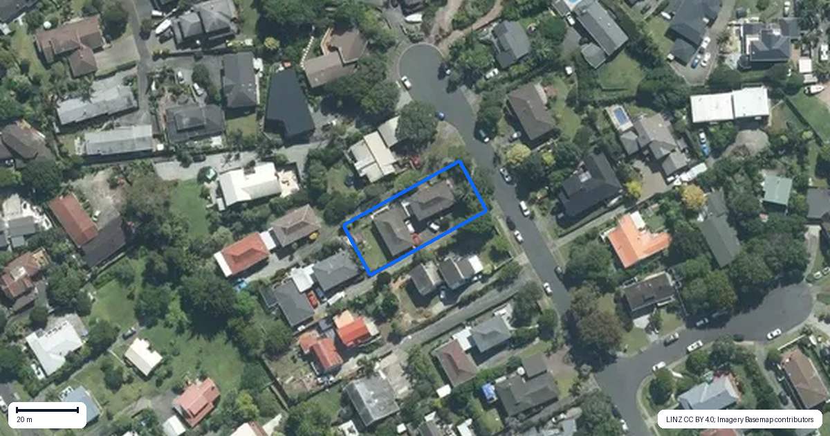 Property context map for 2/66 Waiau Street, Torbay, Auckland