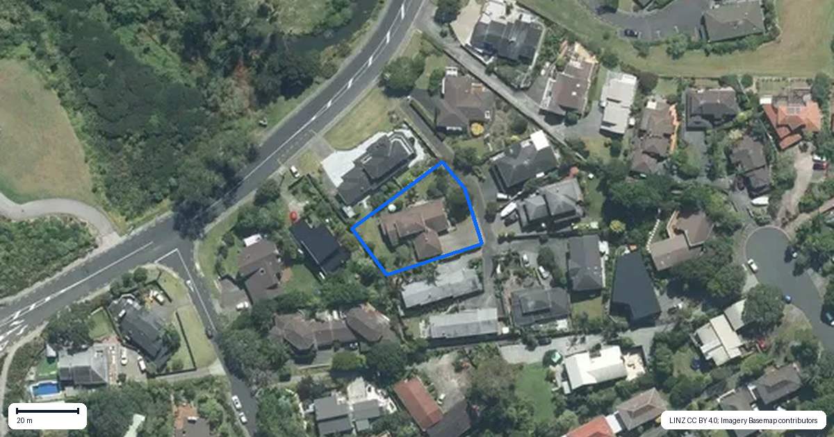 Property context map for 1029 Beach Road, Torbay, Auckland