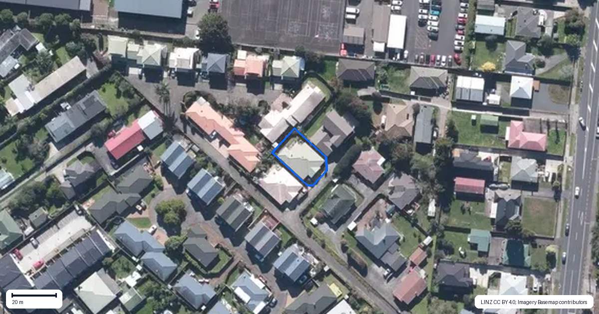 Property context map for 10B Rathgar Road, Henderson, Auckland