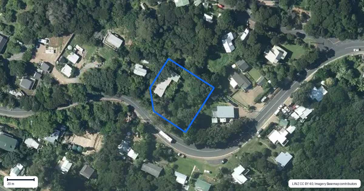 Property context map for 15 Goodwin Avenue, Oneroa, Waiheke Island