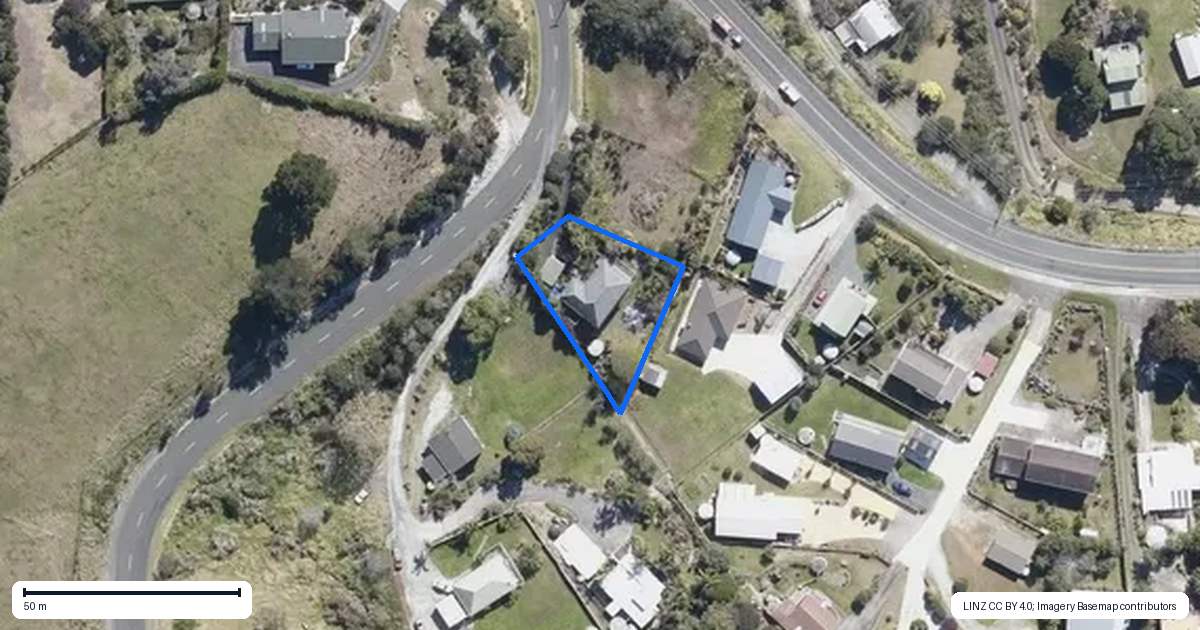 Property context map for 4 Morey Road, Cable Bay