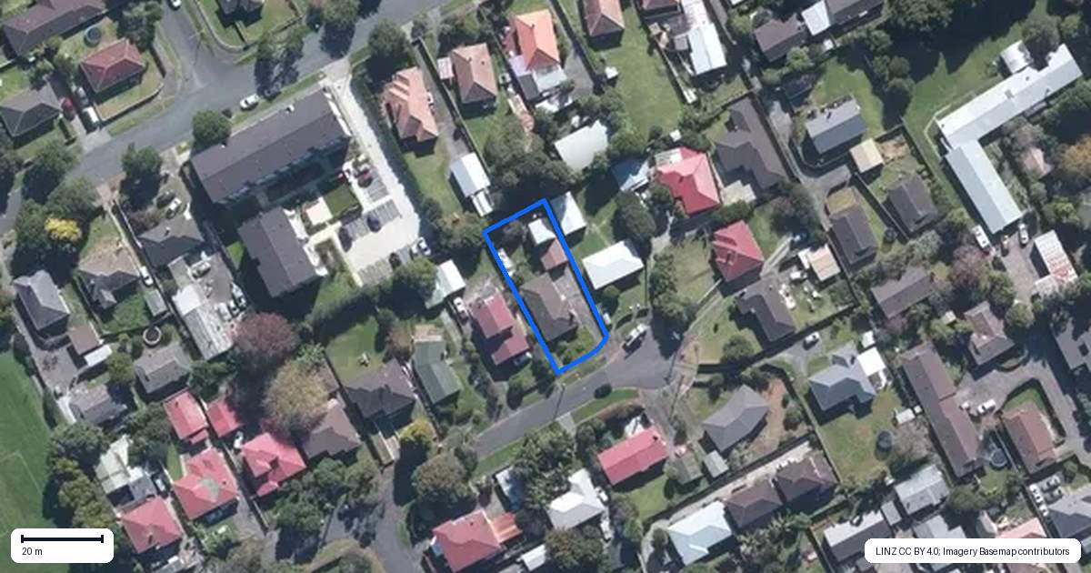 Property context map for 8 Dampier Street, Avondale, Auckland