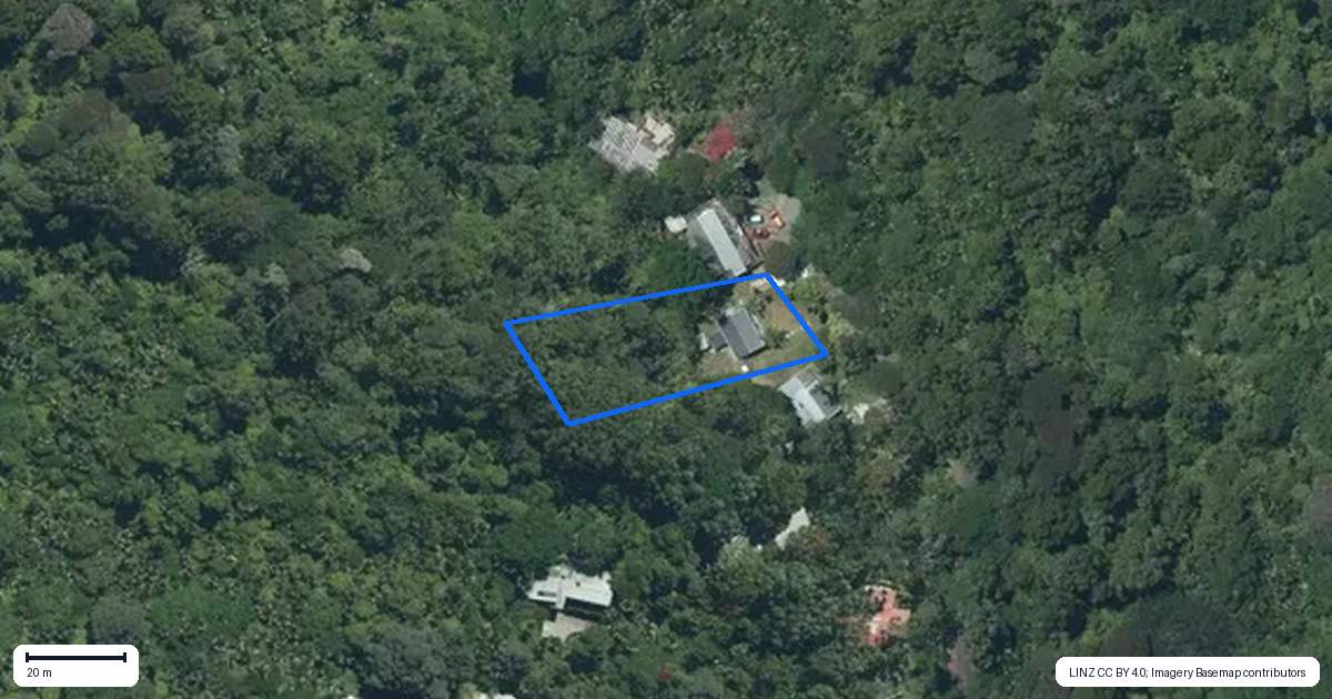 Property context map for 50 Mahoe Road, Titirangi, Auckland