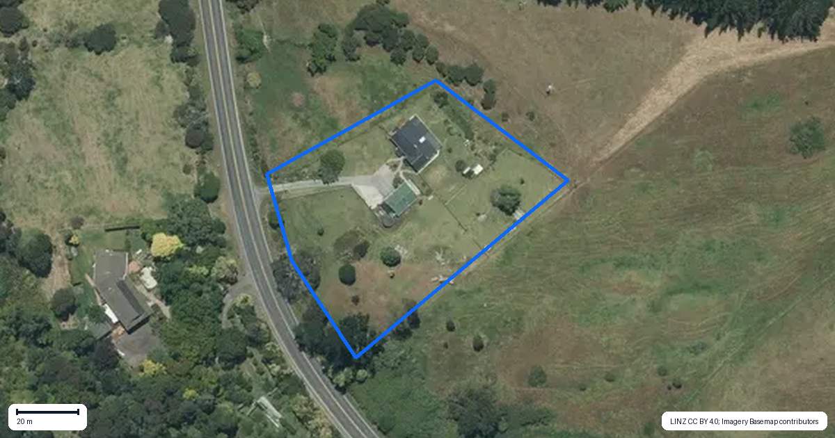 Property context map for 96 Kaipara Coast Highway, Helensville
