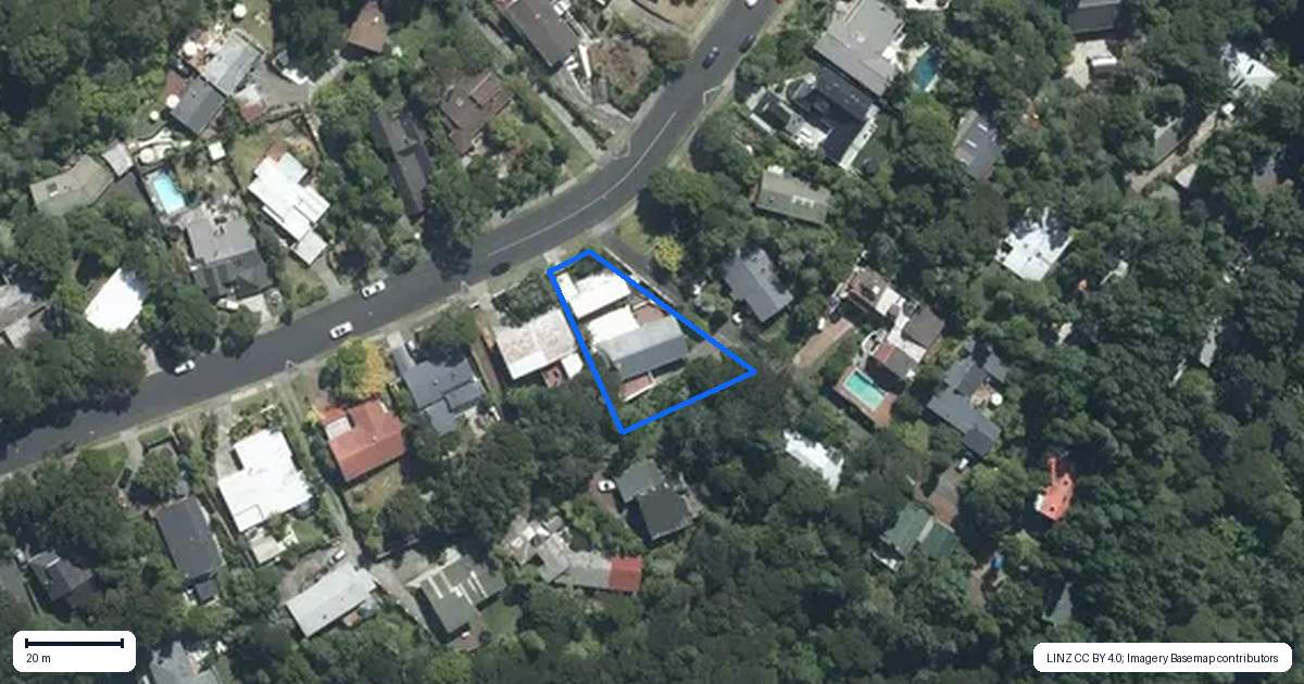 Property context map for 80 Park Hill Road, Birkenhead, Auckland