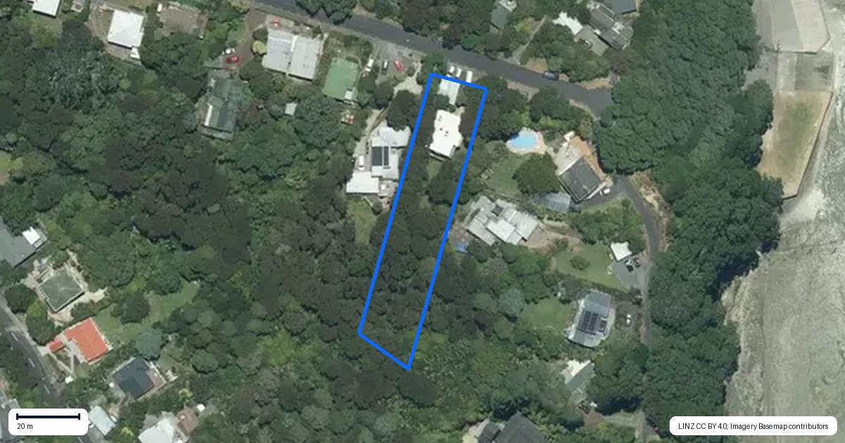 Property context map for 15 Miha Road, Titirangi, Auckland