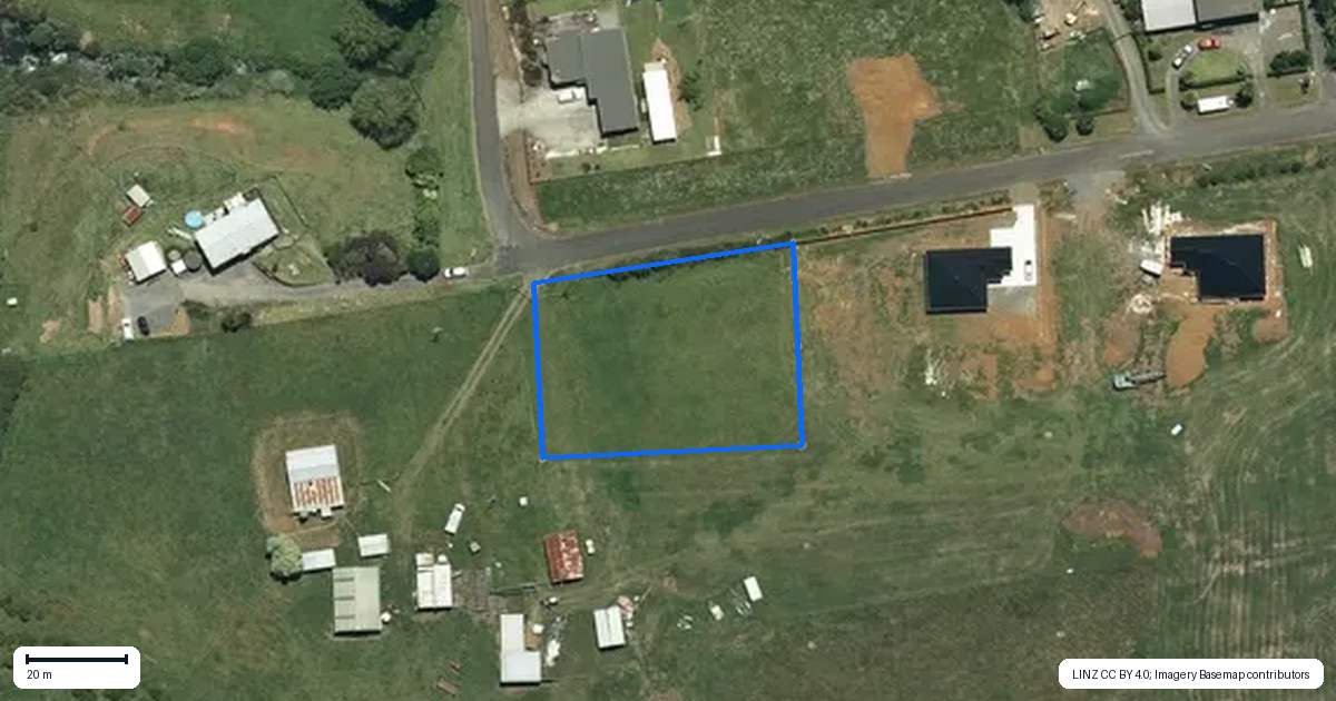 Property context map for 2 Dromgools Road, Tuakau