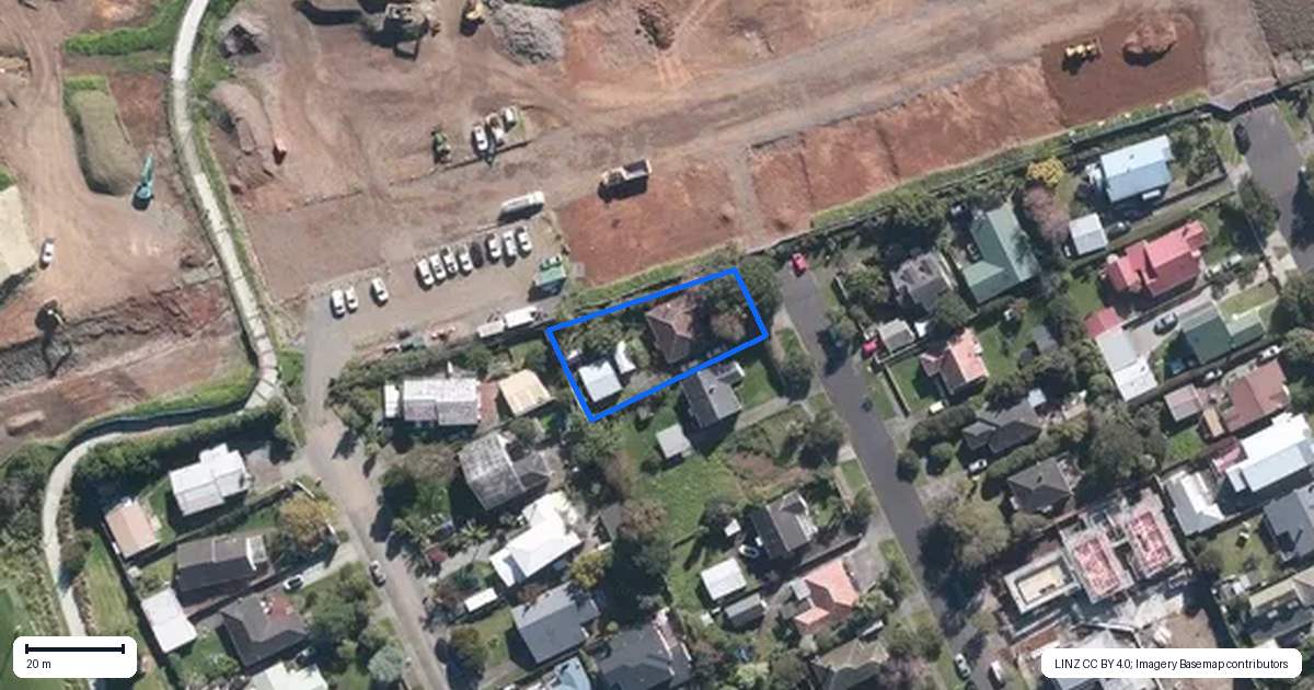 Property context map for 26 Renton Road, Mount Albert, Auckland