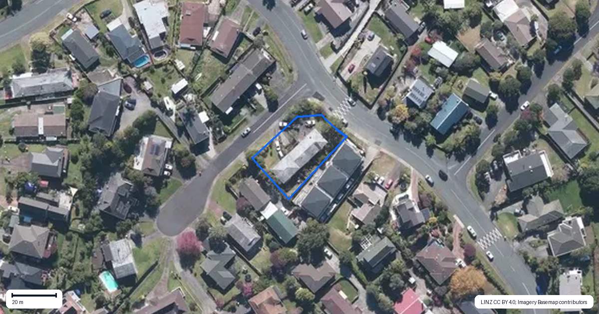 Property context map for 1/1 Forsythe Place, Massey, Auckland