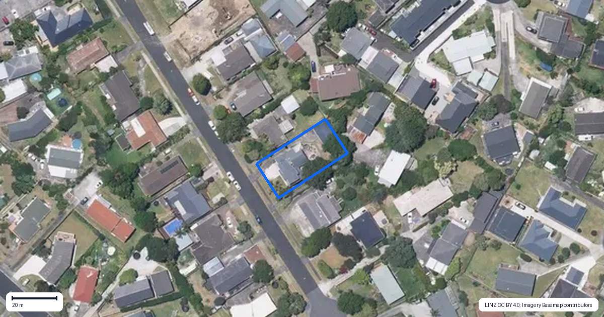 Property context map for 50 Finnerty Avenue, Howick, Auckland