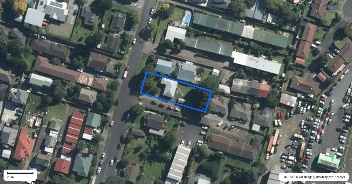Property context map for 5 Mountain Road, Mount Wellington, Auckland