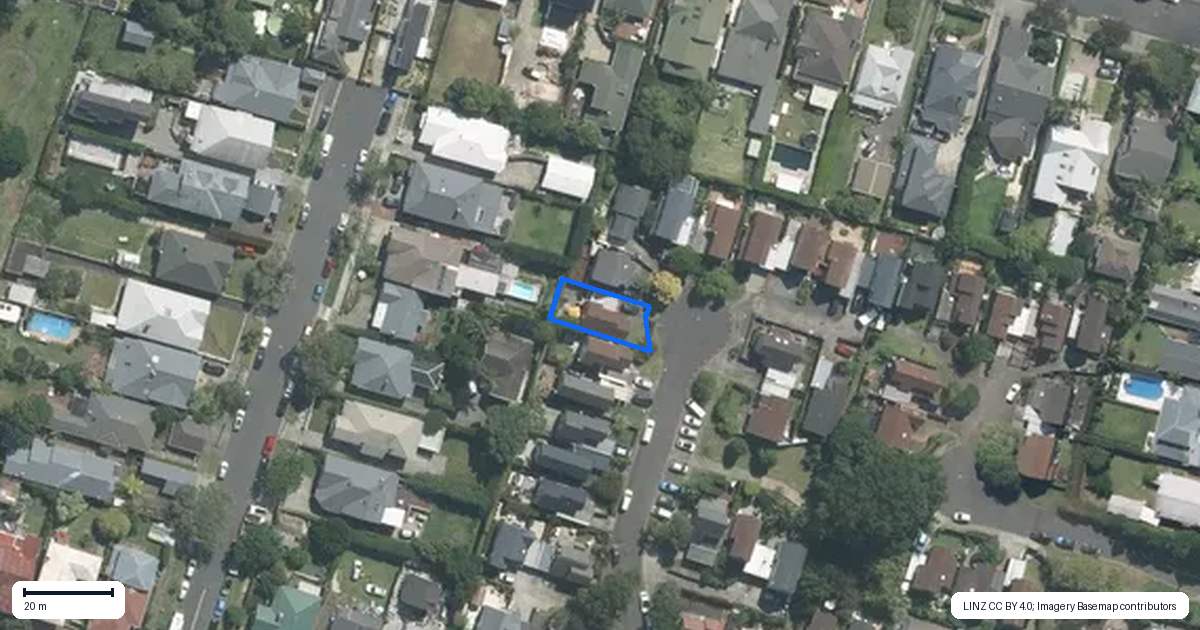 Property context map for 28 Springwood Place, Mount Eden, Auckland