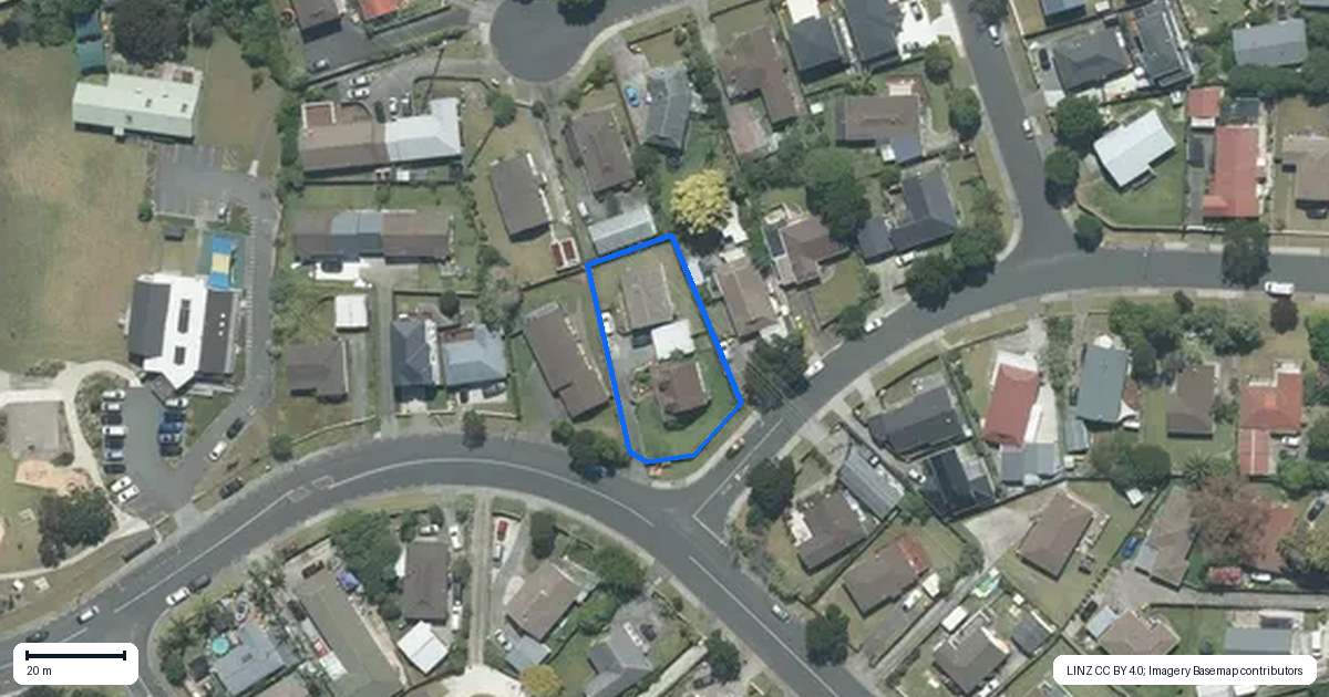 Property context map for 1/107 Santiago Crescent, Unsworth Heights, Auckland