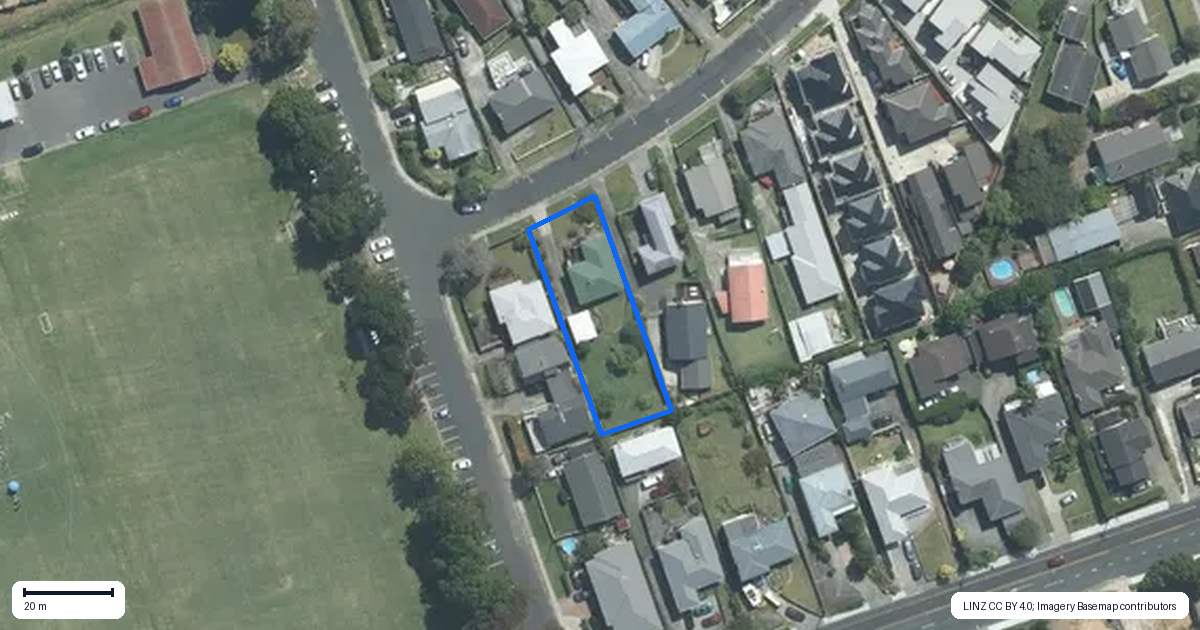 Property context map for 18 Pax Avenue, Forrest Hill, Auckland