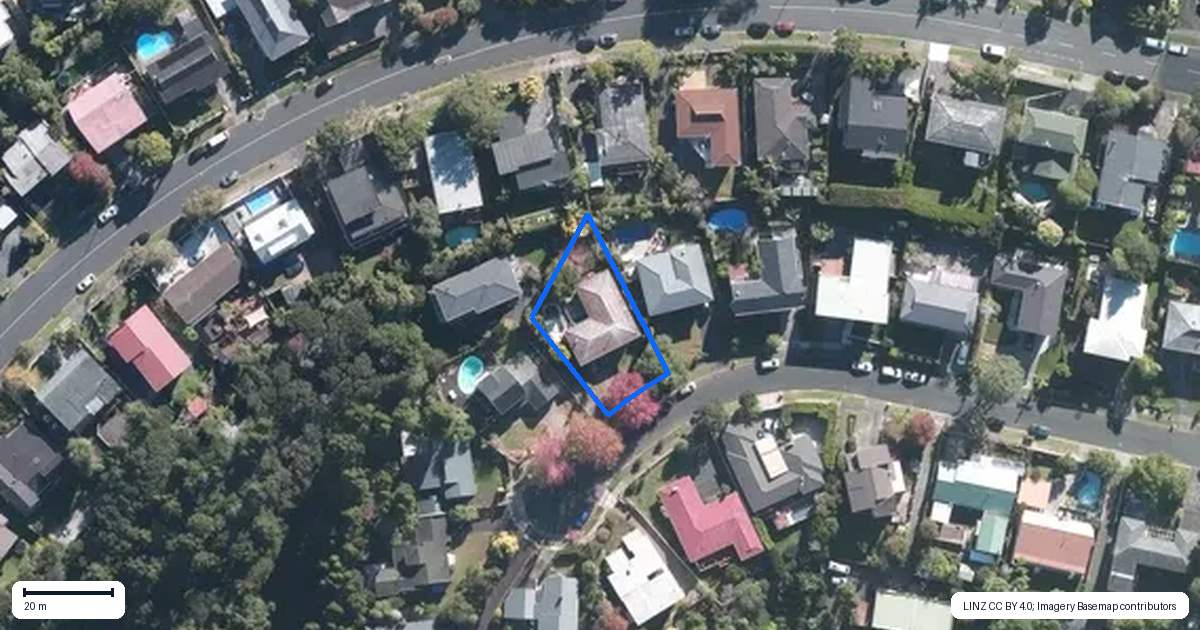 Property context map for 31 Barlow Place, Chatswood, Auckland