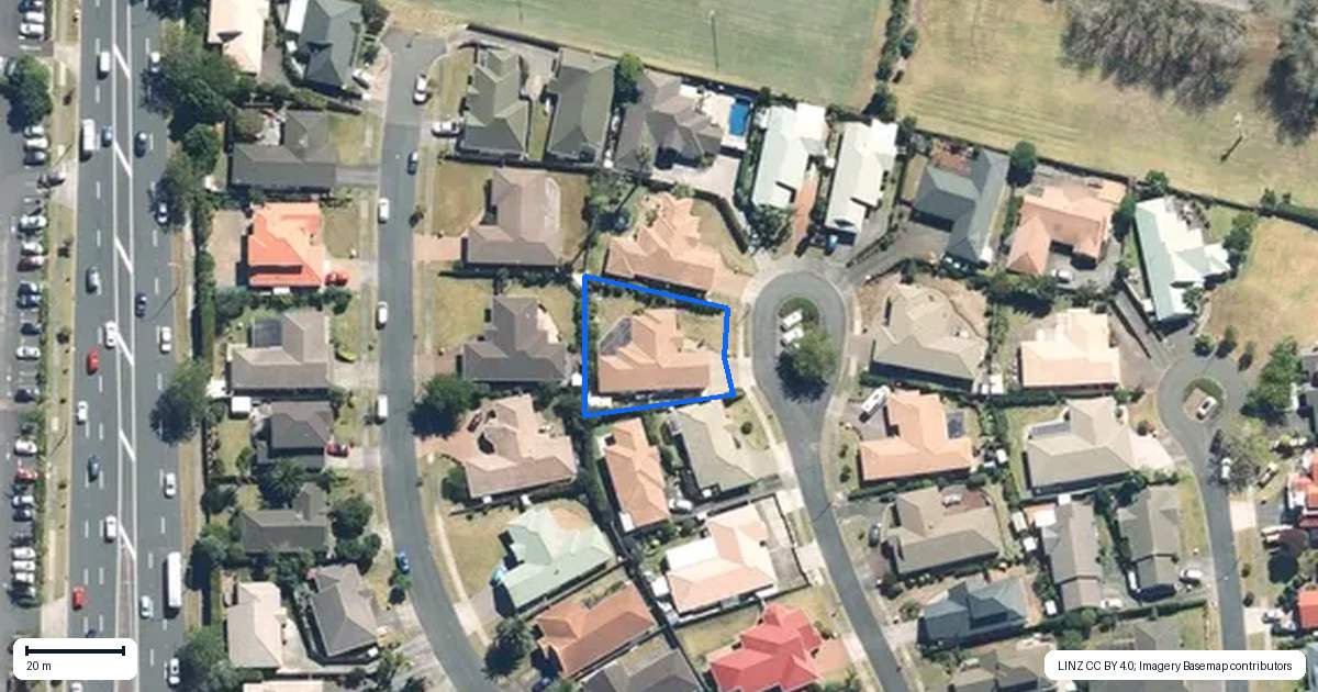 Property context map for 14 Arrathorne Place, Northpark, Auckland