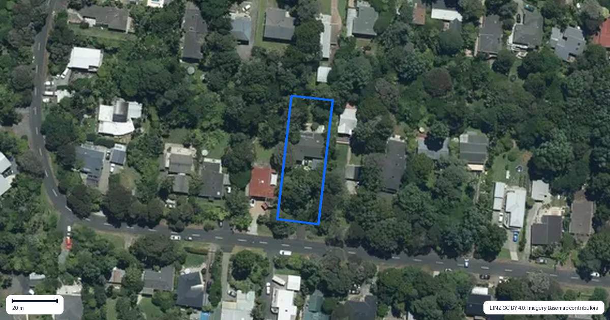 Property context map for 54 Waima Crescent, Titirangi, Auckland